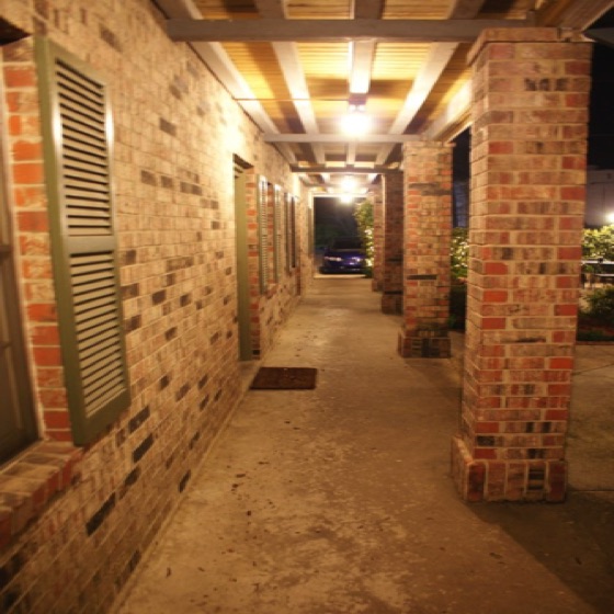 1300 Exterior Walkway2b.jpg
